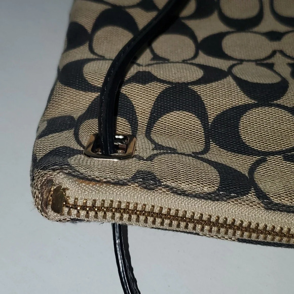 COACH Madison Signature Print Slim File Bag Crossbody Shoulder Bag Black\Tan - Picture 16 of 16